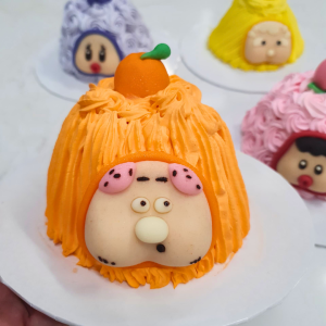 Pouty Face Cake - Orangelicious