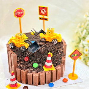 Sand Digger Cake 6 inches