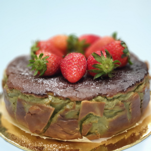 Matcha Burnt Cheese Cake 7 inch