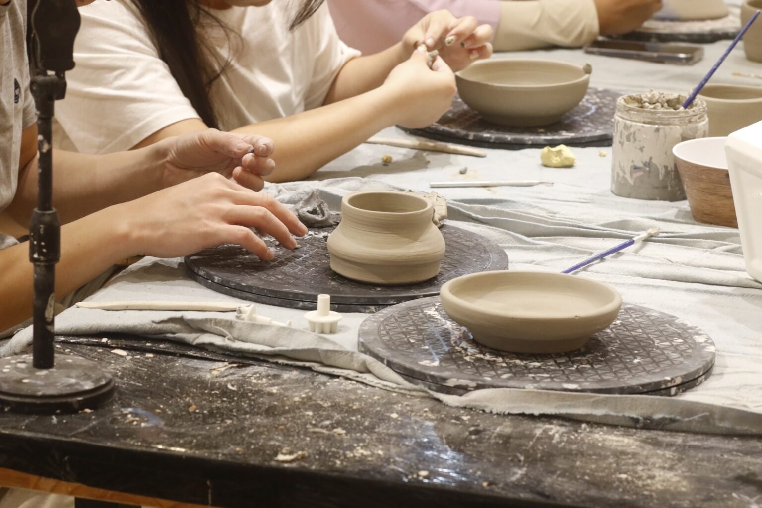 Enjoy Pottery Class in GoodTimesDIY - GoodTimesDIY Pottery Studio